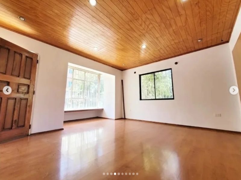 Casa Central en Calle Freire UF 6960