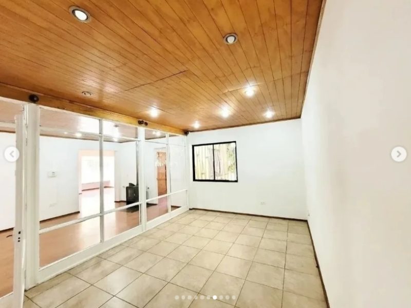 Casa Central en Calle Freire UF 6960