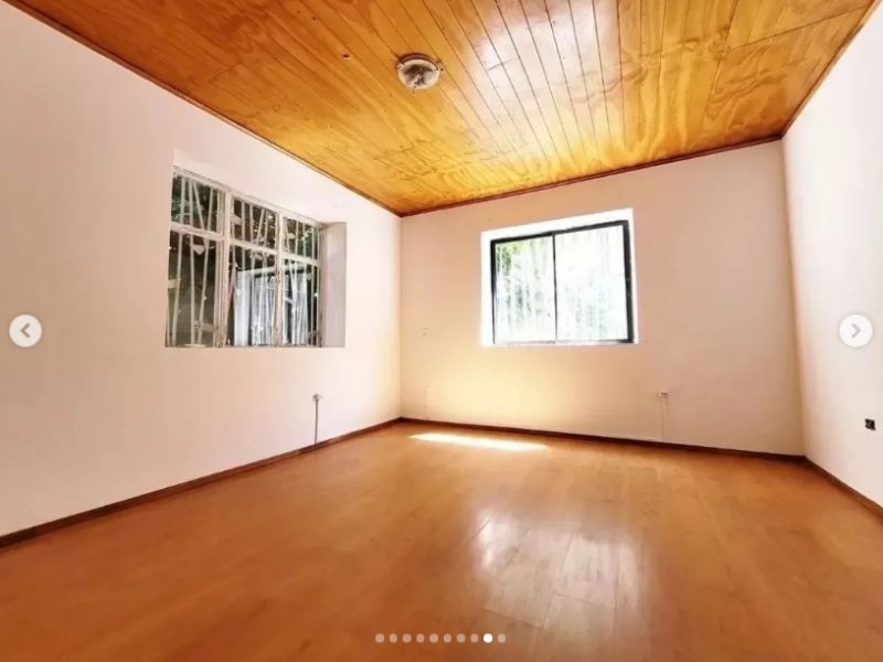 Casa Central en Calle Freire UF 6960