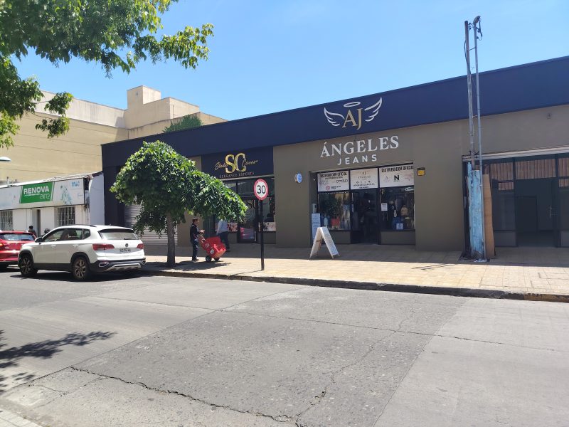 Local Comercial en calle Rengo