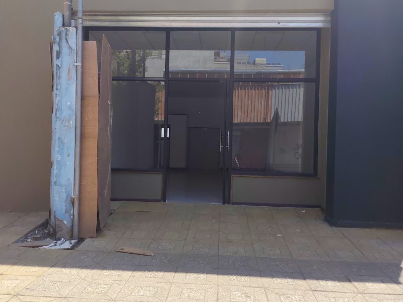 Local Comercial en calle Rengo