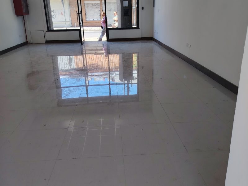 Local Comercial en calle Rengo