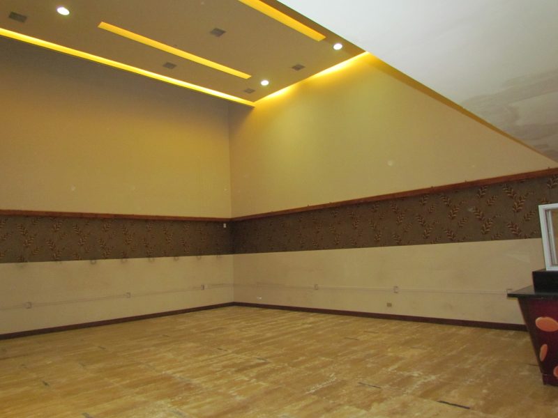 Edificio Comercial Completo