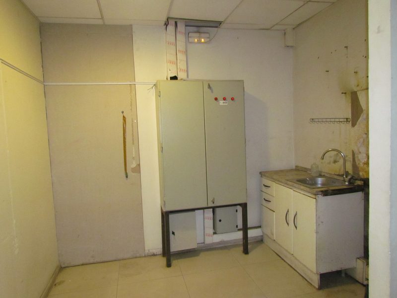 Edificio Comercial Completo