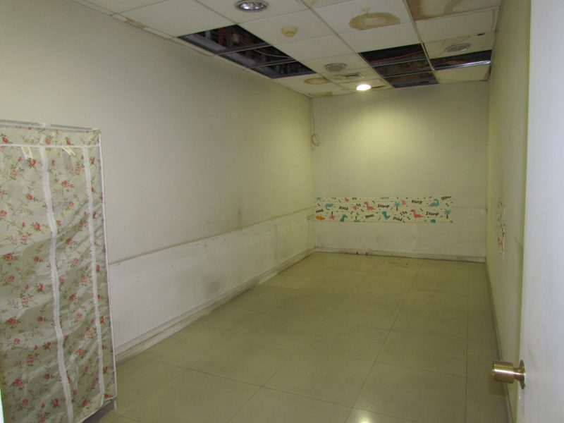 Edificio Comercial Completo