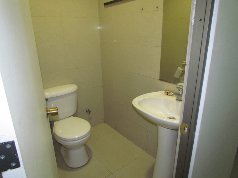 Edificio Comercial Completo