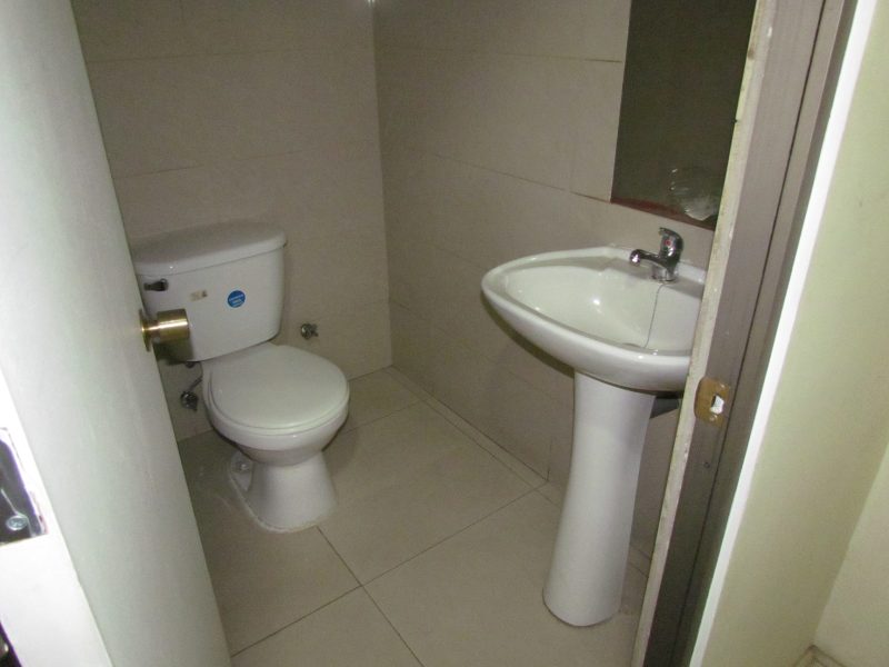 Edificio Comercial Completo