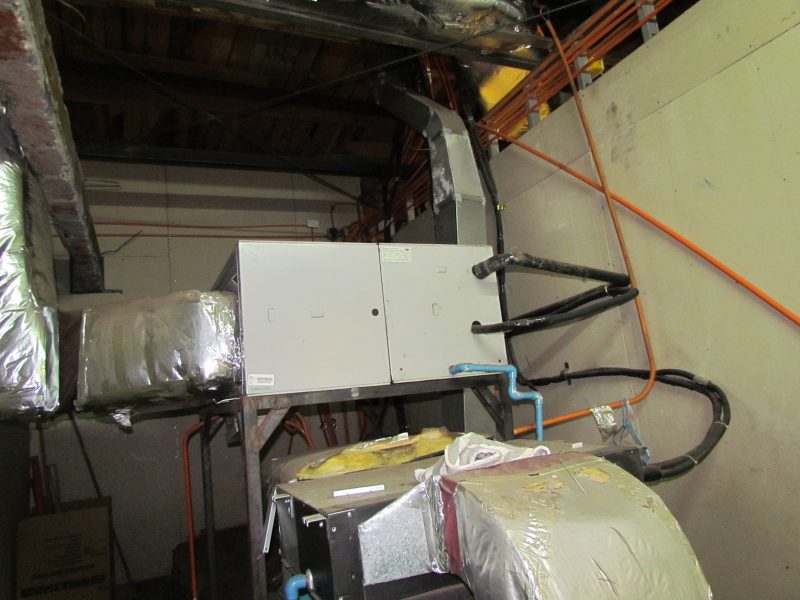 Edificio Comercial Completo