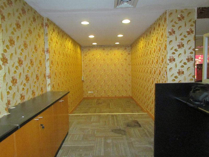 Edificio Comercial Completo