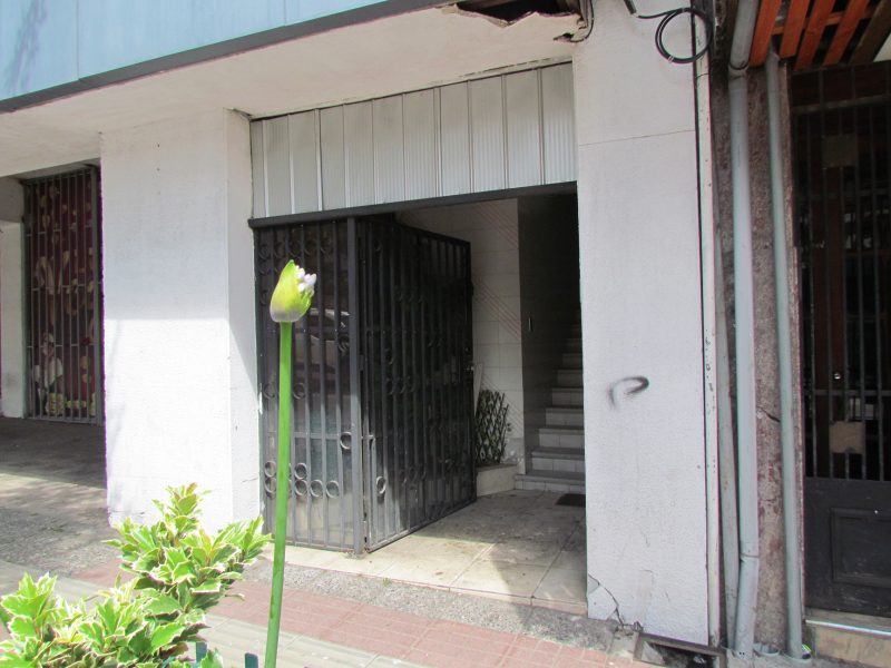 Edificio Comercial Completo