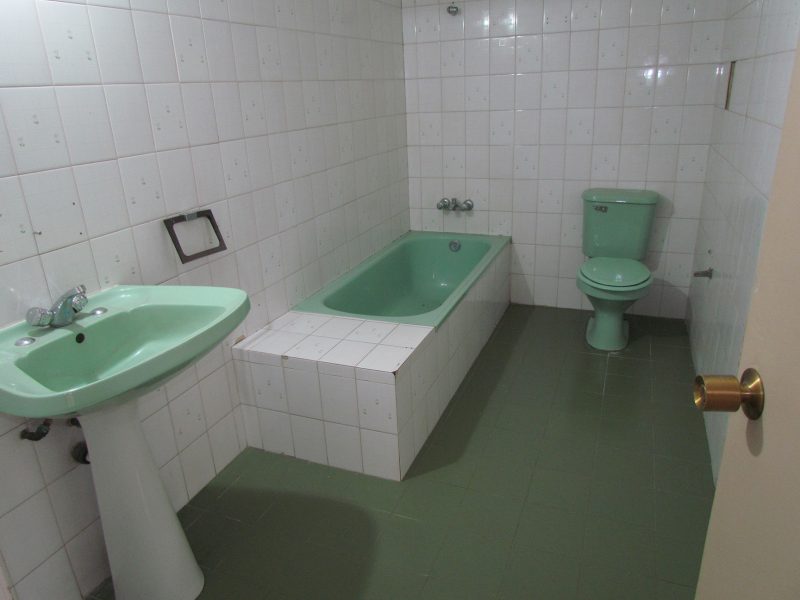 Edificio Comercial Completo