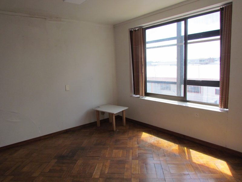 Edificio Comercial Completo